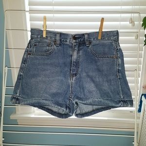 American Eagle Mom-jean shorts